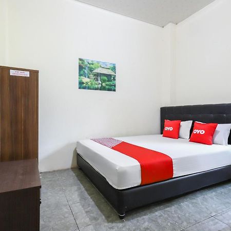 Hotel Oyo 3830 Dfarys Gh Syariah Balikpapan  Zewnętrze zdjęcie