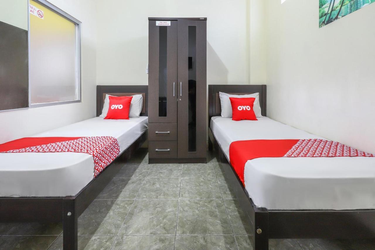 Hotel Oyo 3830 Dfarys Gh Syariah Balikpapan  Zewnętrze zdjęcie